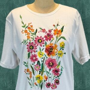 VINTAGE 80s wildflower meadow cotton blend tshirt top short sleeve floral flower